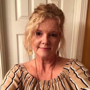 Meet your Posher, Paula